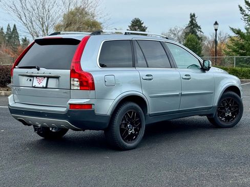 Used 2011 Volvo XC90 3.2 image 3