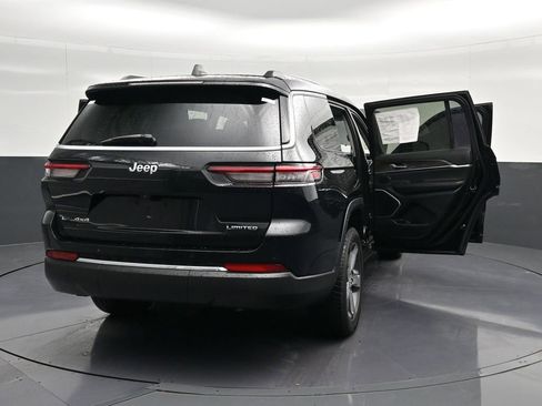 Used 2021 Jeep Grand Cherokee L Limited AWD/4WD image 33