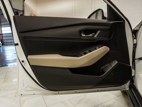 Used 2024 Honda Accord EX image 19