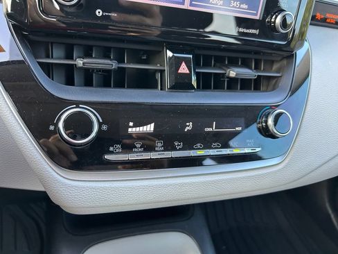Used 2021 Toyota Corolla L FWD image 26