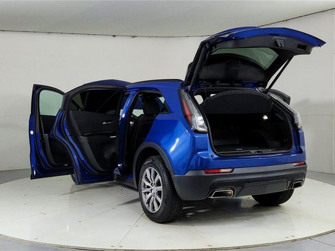 Used 2021 Cadillac XT4 Sport w/ Cold Weather Package image 11