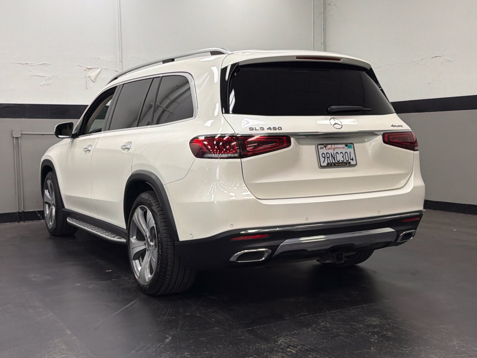 Used 2021 Mercedes-Benz GLS 450 4MATIC image 10