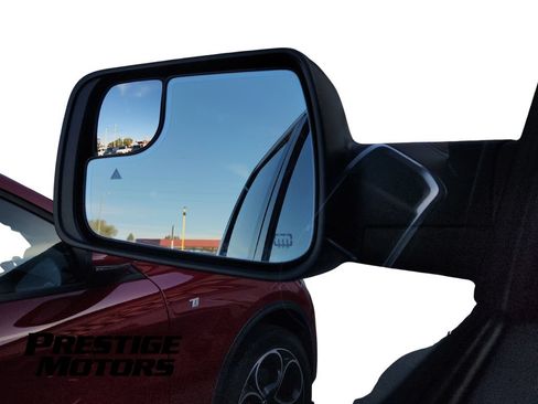 Used 2019 RAM 1500 Laramie AWD/4WD image 23