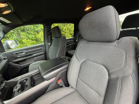 Used 2020 RAM 1500 Big Horn AWD/4WD image 38
