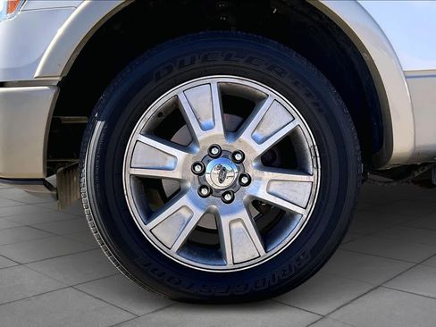 Used 2010 Ford F150 Lariat image 9