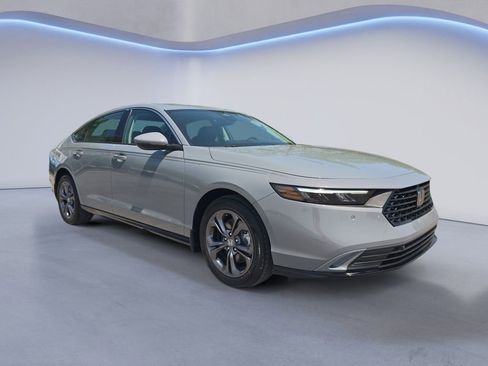 New 2026 Honda Accord EX-L image 7