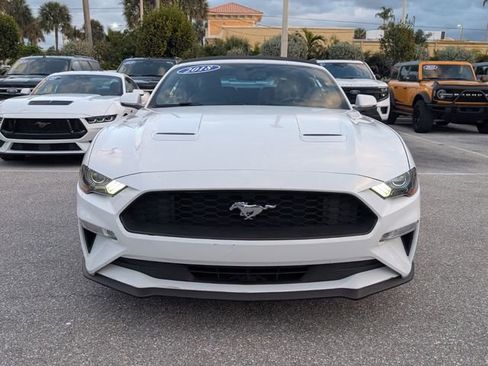 Used 2018 Ford Mustang Premium image 2