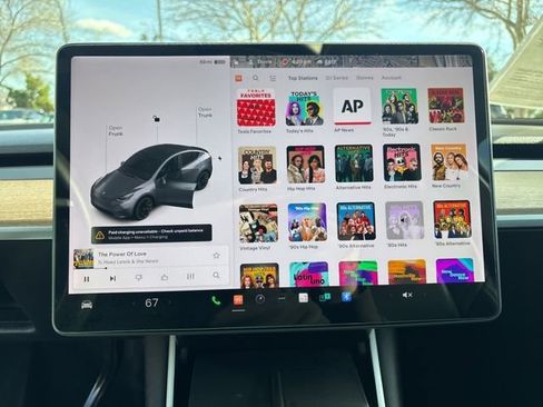 Used 2021 Tesla Model Y Long Range image 15