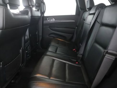 Used 2020 Jeep Grand Cherokee Limited w/ Luxury Group II image 28