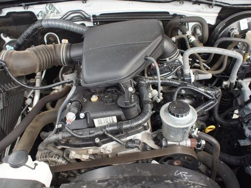 Used 2022 Toyota Tacoma SR w/ SR Convenience Package image 24