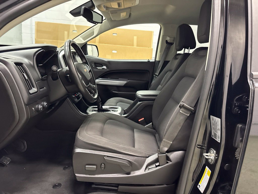 Used 2021 Chevrolet Colorado LT w/ LT Convenience Package AWD/4WD image 17
