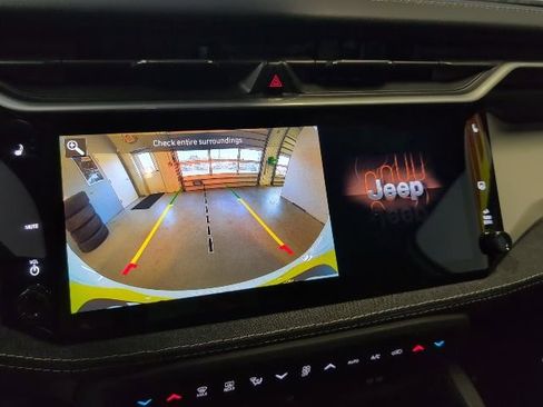 New 2026 Jeep Cherokee Laredo AWD/4WD image 23