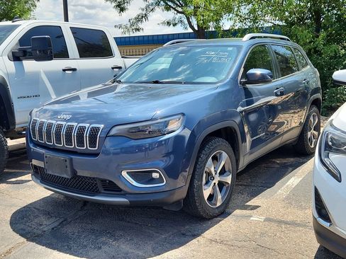 Used 2020 Jeep Cherokee Limited w/ Trailer Tow Group AWD/4WD image 3