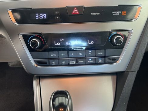 Used 2016 Hyundai Sonata SE image 16