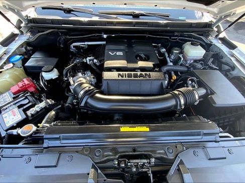 Used 2022 Nissan Frontier PRO-4X image 20
