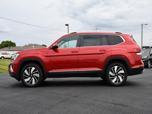 Used 2024 Volkswagen Atlas SEL AWD/4WD image 4