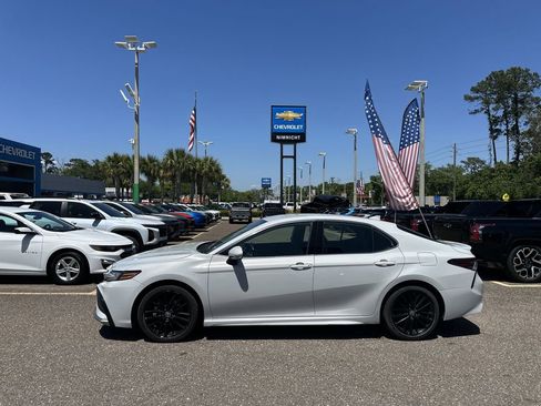 Used 2024 Toyota Camry XSE image 13