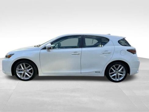 Used 2014 Lexus CT 200h image 2