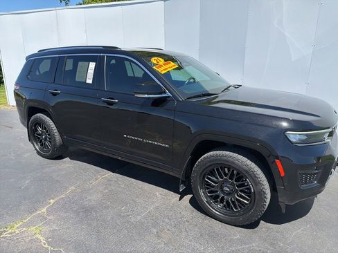 Used 2021 Jeep Grand Cherokee L Overland w/ Luxury Tech Group IV AWD/4WD image 4