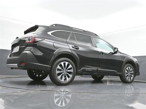 Used 2024 Subaru Outback Limited image 37