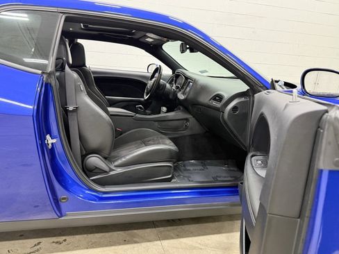 Used 2018 Dodge Challenger R/T Scat Pack w/ Dynamics Package image 31