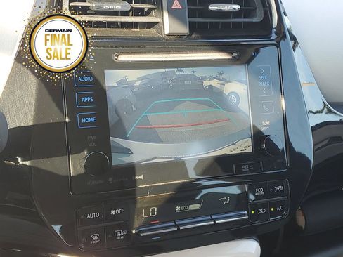 Certified 2016 Toyota Prius Three image 22