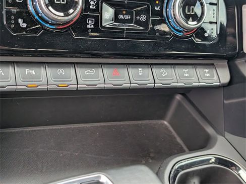 Certified 2024 GMC Sierra 1500 AT4X image 18