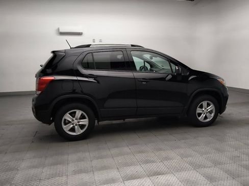 Used 2022 Chevrolet Trax LT image 10