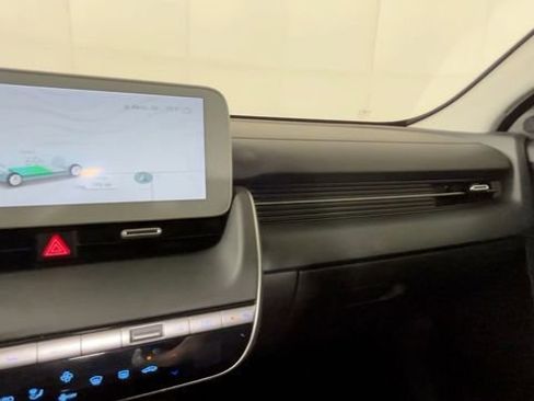 Used 2024 Hyundai Ioniq 5 SEL RWD image 35