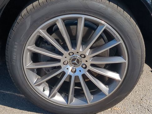 Used 2021 Mercedes-Benz GLE 450 4MATIC image 11