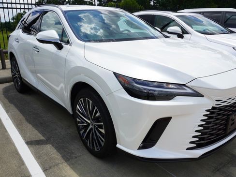 Used 2025 Lexus RX 350 Premium Plus w/ Accessory Package (Z1) FWD image 3