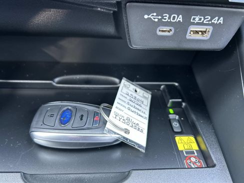 New 2026 Subaru Outback Limited AWD/4WD image 15