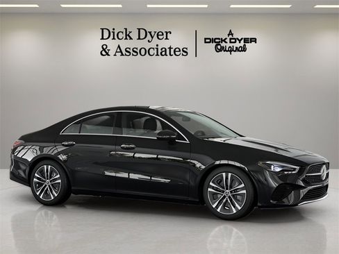 Used 2025 Mercedes-Benz CLA 250 image 2