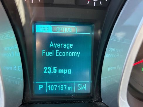 Used 2017 Chevrolet Equinox LT w/ Convenience Package image 15