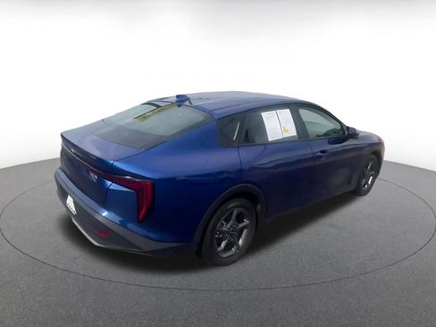 Used 2025 Kia K4 LXS image 15