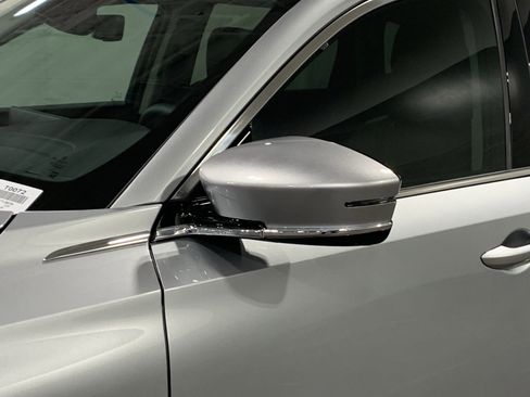 Used 2026 Acura MDX FWD w/ Technology Package image 12