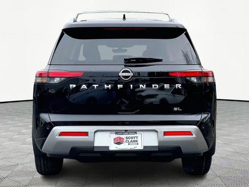 New 2025 Nissan Pathfinder SL image 4