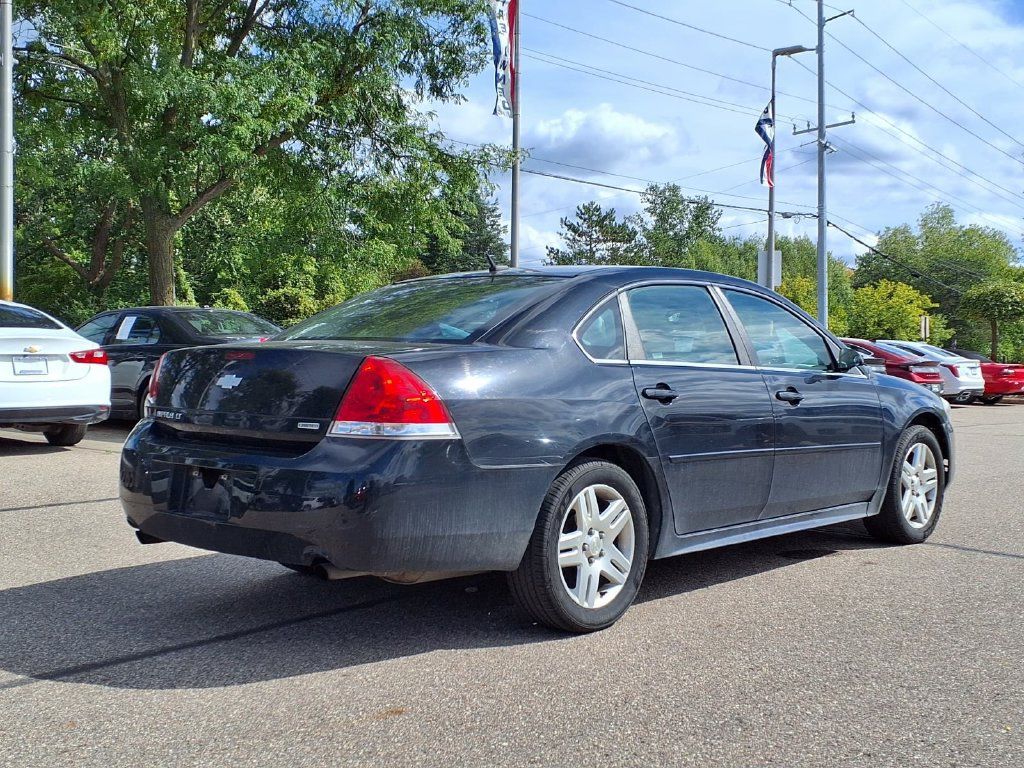 Used 2016 Chevrolet Impala LT w/ LT Sunroof Package FWD image 4