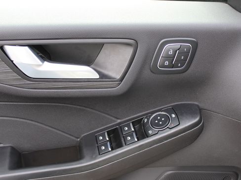 New 2026 Ford Escape Platinum image 21