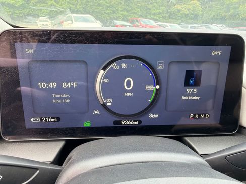 Used 2024 Honda Prologue Touring image 2