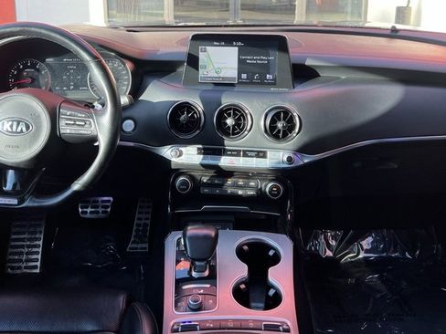 Used 2020 Kia Stinger GT2 image 22