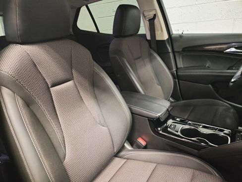 Used 2022 Buick Envision Preferred image 9