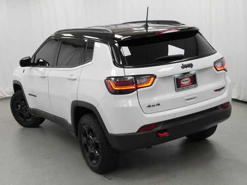Used 2024 Jeep Compass Trailhawk w/ Trailhawk Elite Group AWD/4WD image 11