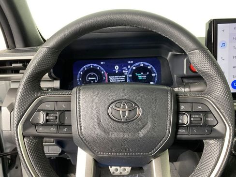 Used 2024 Toyota Tacoma TRD Sport image 13