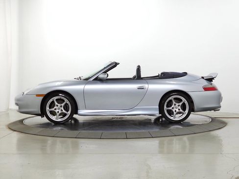 Used 2004 Porsche 911 Cabriolet image 3