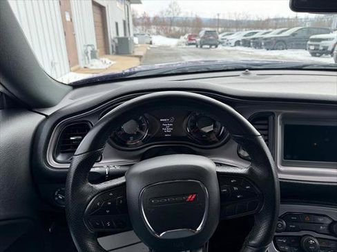 Used 2023 Dodge Challenger SXT w/ Blacktop Package image 10