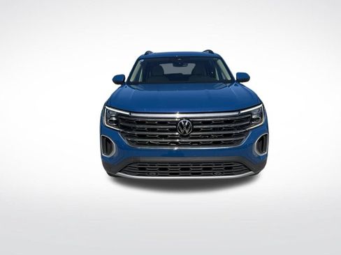Used 2025 Volkswagen Atlas SE w/ Panoramic Sunroof Package FWD image 3