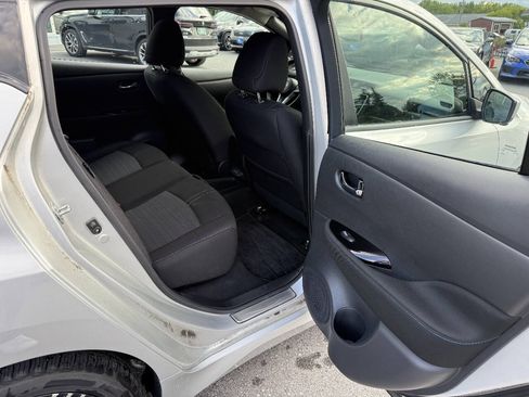 Used 2024 Nissan Leaf SV Plus FWD image 11