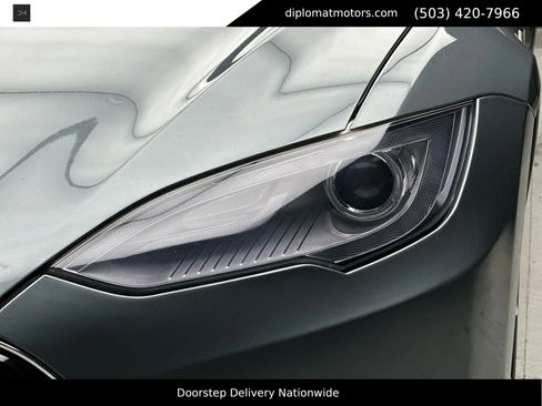 Used 2013 Tesla Model S Performance image 12