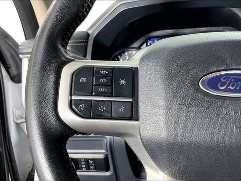 Used 2024 Ford Expedition XLT RWD image 24